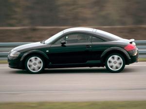Audi TT Coupe 1998 года  (WW)